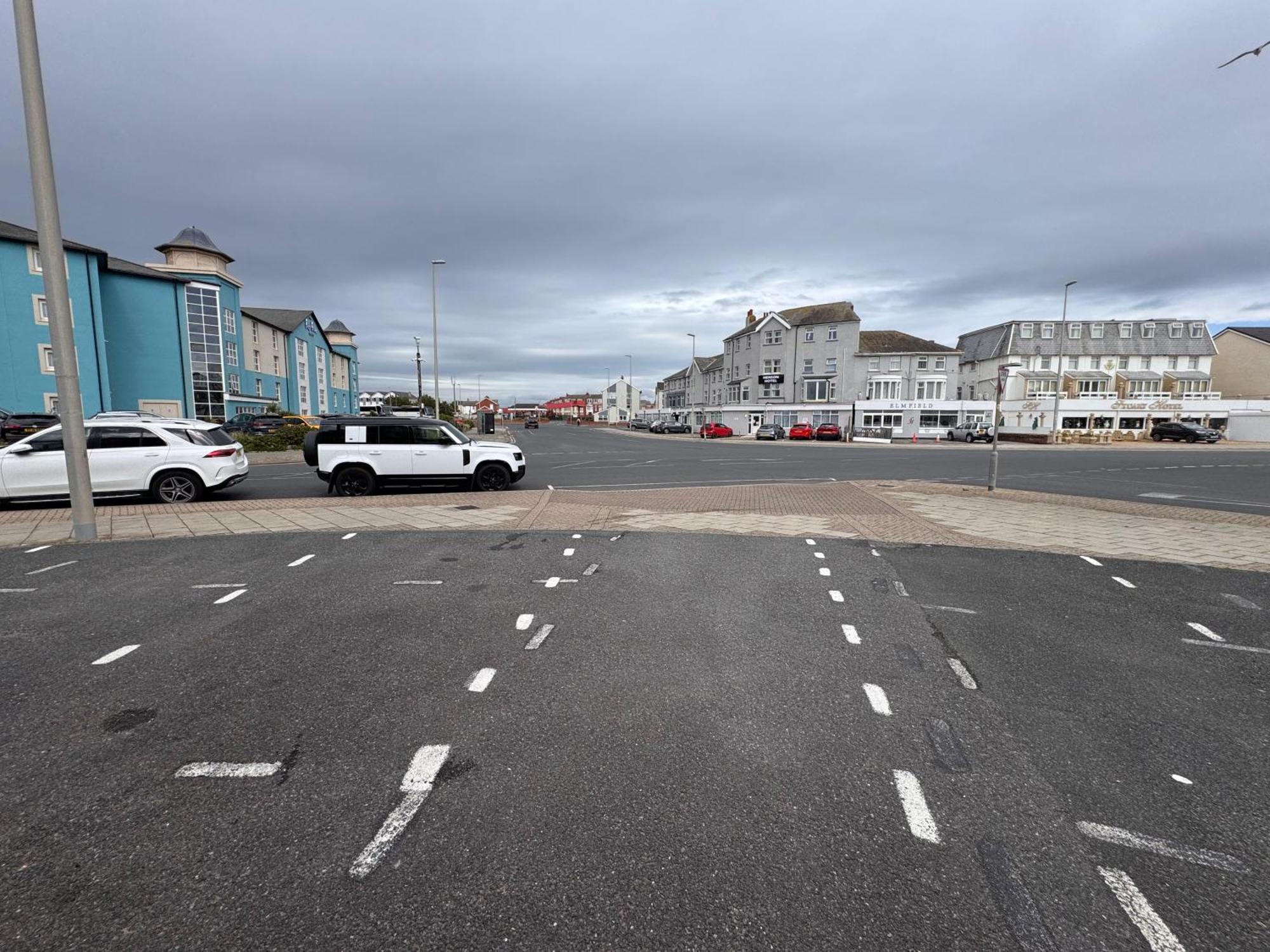 Pleasure Beach Hotel By Oyo — Photos 1